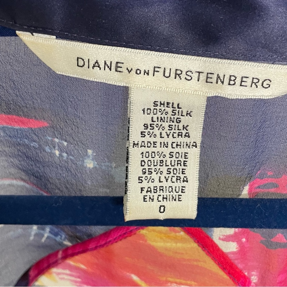 Diane von Furstenberg silk wrap-like richly colorful dress. Size 2 - Picture 3 of 3